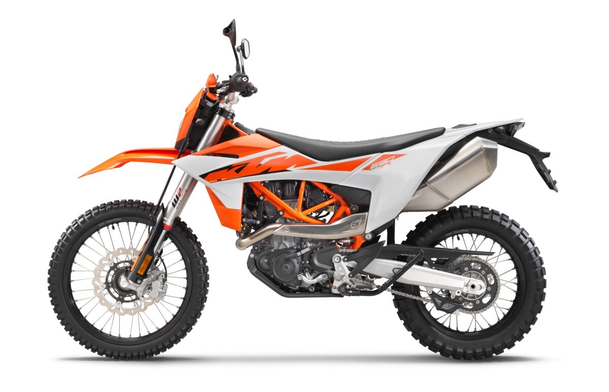 KTM presenta le nuove 690 Enduro R e 690 SMC R 2026